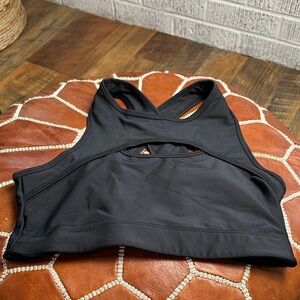 SAVVI womens sports bra size Large Black